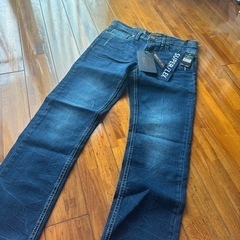 男の子　ジーンズ　12歳の画像