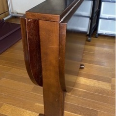 折りたたみテーブル　引き取りに来れる方の画像