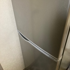 2ドア冷蔵庫プラス液晶テレビ