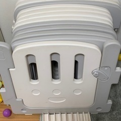 【値下】【ALZIP】ベビーサークル 扉付き - SGサイズの画像