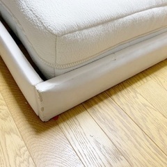 ベルーナ　レザー貼りフロア　ベット　セミダブル　フレーム　スノコ　すのこ　マットレス付属しませんの画像