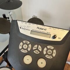 電子ドラムRoland TD-6V（説明書付き、椅子付き、Yamahaスピーカー付き、バチ１セット付き）の画像