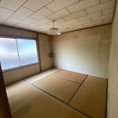 作業場兼倉庫にいかがでしょうか？部屋数多い貸家になります - 不動産