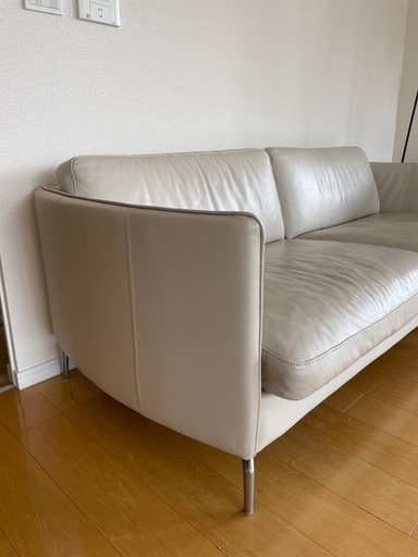 ボーコンセプトOSAKAレザーソファ2.5人掛け50万