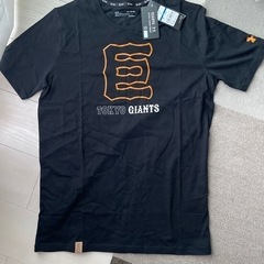 UNDER ARMOUR 読売ジャイアンツ  Tシャツとキャップ