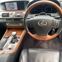 自社ローンあり！ガソリン100リットルプレゼント✨人気の後期型✨車検たっぷり★レクサス★LS460★バージョンC Iパッケージ★4600cc★5人乗り★の画像