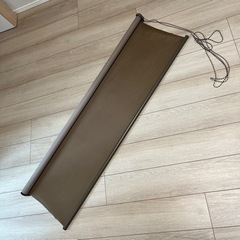 ロールスクリーン　カーテン にも　茶色