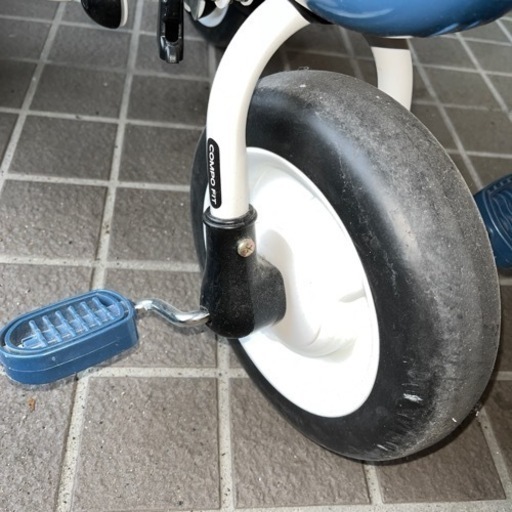 最終値下げ！　三輪車　箱、説明書あり　限定色デニムブルー　アイデス　コンポフィット2