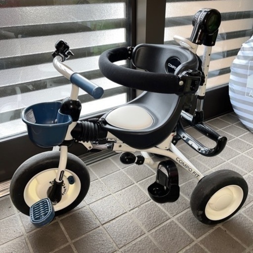 最終値下げ！　三輪車　箱、説明書あり　限定色デニムブルー　アイデス　コンポフィット2