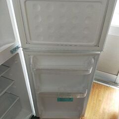 冷蔵庫　130L　2019年式の画像