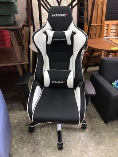 【美品】AKRACING ゲーミングチェア