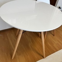 【取引中】ダイニングテーブルの画像