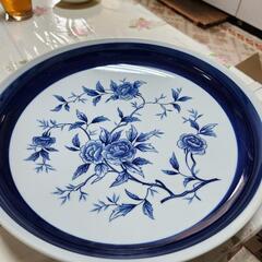 大皿とすり鉢です。