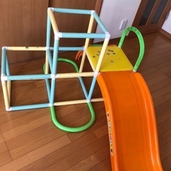アンパンマン　ジム　滑り台