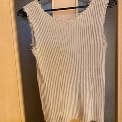 INGNI✨切りっぱなしデザイン✨タンクトップ✨の画像