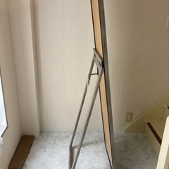 スタンドミラーMUTIE