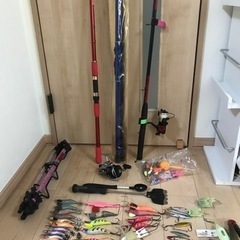 海投釣り、ルアー釣り一式　＋　コールマンクーラーボックス