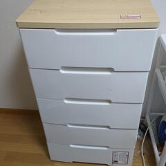 衣装ケースの画像