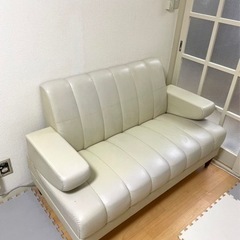 ソファー（クリーム色）⭐︎最終お値下げの画像