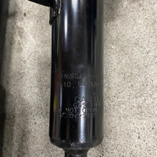 フェアレディZ Z33 純正サスペンション　おそらく前期についていた物
