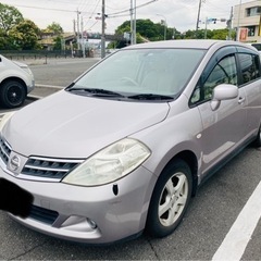 日産。ティーダ。平成22年。テレビ。ナビ