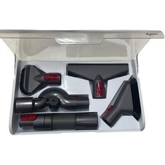 早い者勝ち‼️Dyson V10 SV12掃除機フロアドック付きの画像