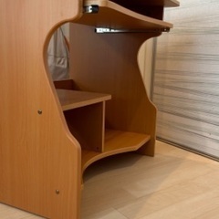 パソコンデスクの画像