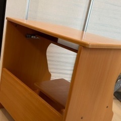 パソコンデスクの画像