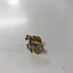 O2305-490 馬のピンバッチの画像
