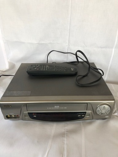 VHSビデオデッキ