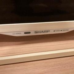 【美品】シャープ32V型AQUOSハイビジョン液晶テレビ ホワイトの画像