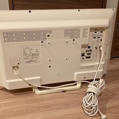 【美品】シャープ32V型AQUOSハイビジョン液晶テレビ ホワイトの画像