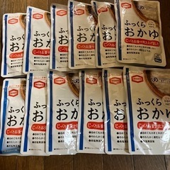 亀田製菓　舌で潰せるふっくらおかゆか
