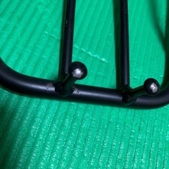 リアキャリア 黒 ヤマハ シグナスX SR12J/44J 305830。　の画像