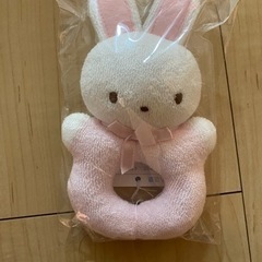 ファミリア　ラトル　うさぎ