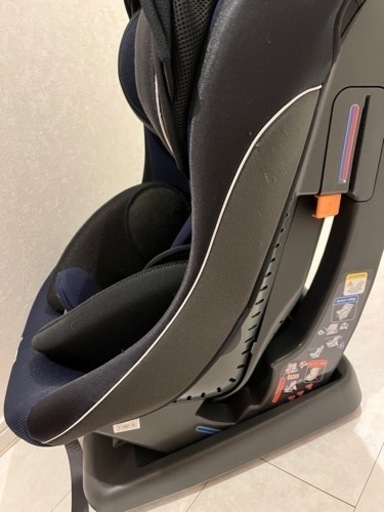 combiウィゴーグランデチャイルドシート 前後向き取付可能 シート