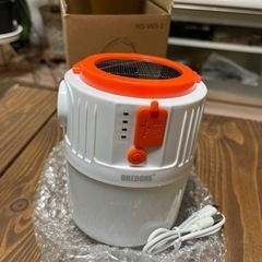 モバイルバッテリーとして使える多機能ランタンの画像