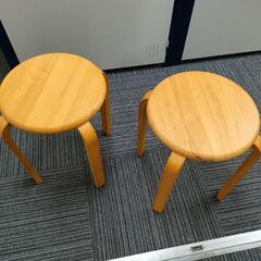 木製スツール　2脚
