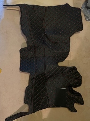 200ハイエース　フロアマット　運転席　助手席