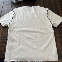 夏物カットソー