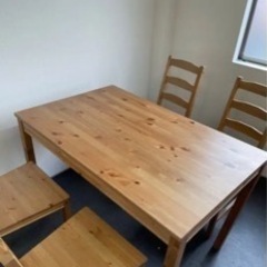 IKEA ダイニングテーブルの画像