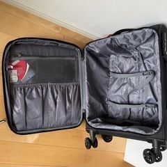 新品 スーツケース 機内持ち込み 小型 キャリーケース キャリーバッグ 軽量 約32L 約2.1kg 拡張機能 人気 ソフトタイプ の画像