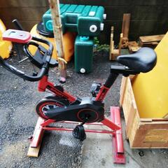スピンバイク（トレーニング自転車）