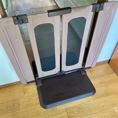置き型ペット・ゲート