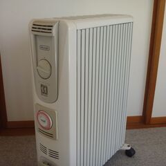差し上げます【デロンギ　オイルヒーター】の画像
