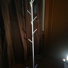 美品 ポールハンガー マッドホワイトの画像