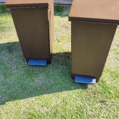 茶色のゴミ箱　45Lの画像
