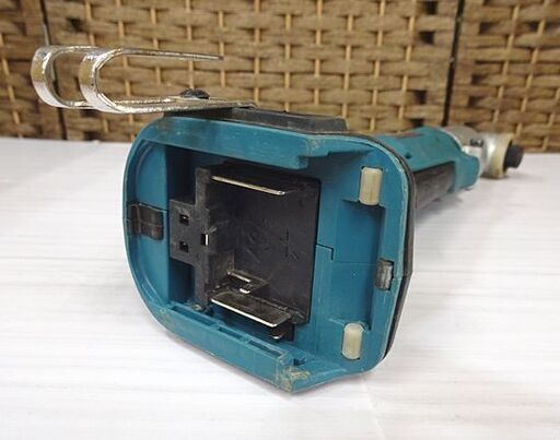 マキタ 18V 充電式アングルインパクトドライバ TL061D 本体のみ バッテリ、充電器なし makita 電動工具 札幌市 白石区