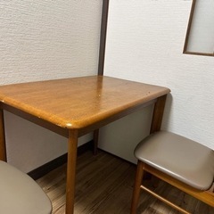 ダイニングテブル　無理