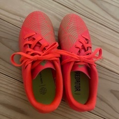 adidas ジュニア　サッカー　スパイク　21.5センチ